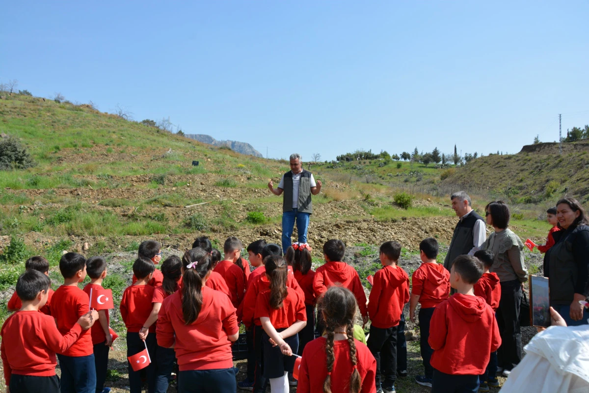 TBMM&rsquo;NİN 106. YILINDA 106 FİDAN TOPRAKLA BULUŞTU