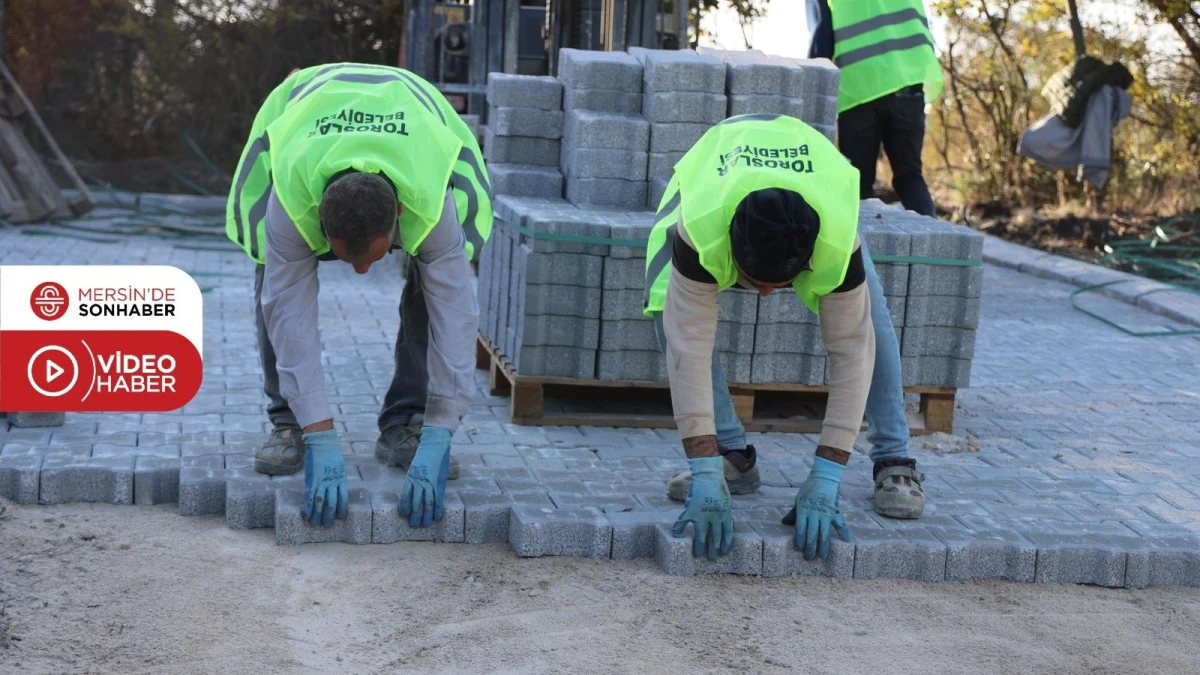 TOROSLAR BELEDİYESİ KIRSAL MAHALLELERDE YOLLARI YENİLİYOR
