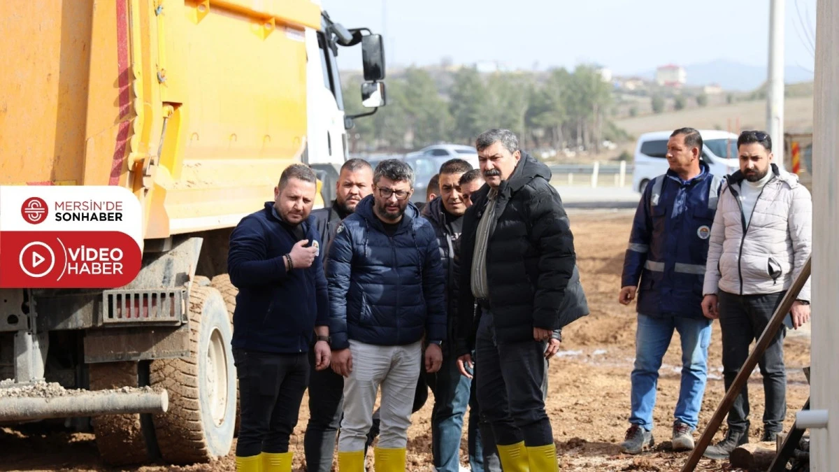 TOROSLAR BELEDİYESİ SAĞANAK YAĞIŞIN İZLERİNİ SİLMEK İ&Ccedil;İN 7/24 &Ccedil;ALIŞIYOR