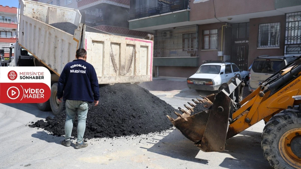 TOROSLAR&rsquo;DA ASFALT BAKIM VE YENİLEME &Ccedil;ALIŞMALARI S&Uuml;R&Uuml;YOR