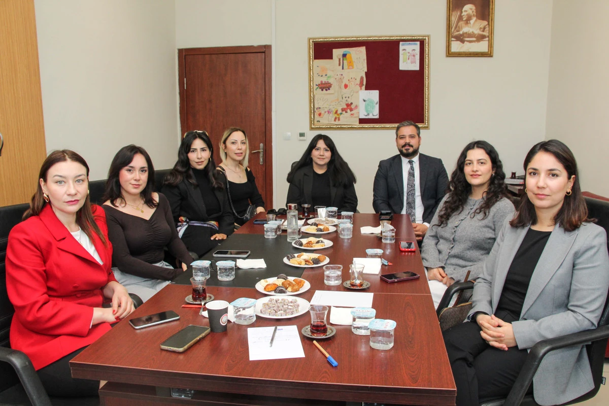 T&Uuml;RKİYE BAROLAR BİRLİĞİ MERSİN ADLİ YARDIM HUKUK KLİNİĞİ HİZMETE GİRDİ