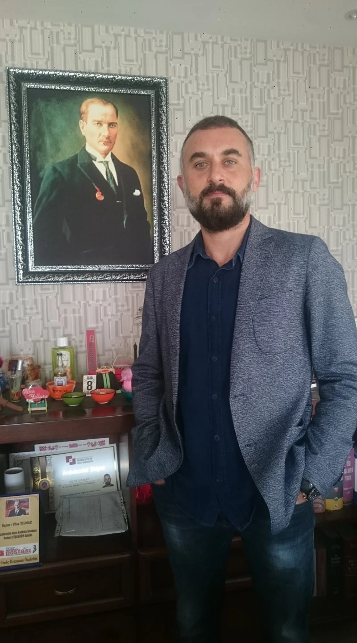ULAŞ YILMAZ: ‘GENÇLER GELECEĞİNİ GÖREMİYOR, AİLE KURMAYI ERTELİYOR!’