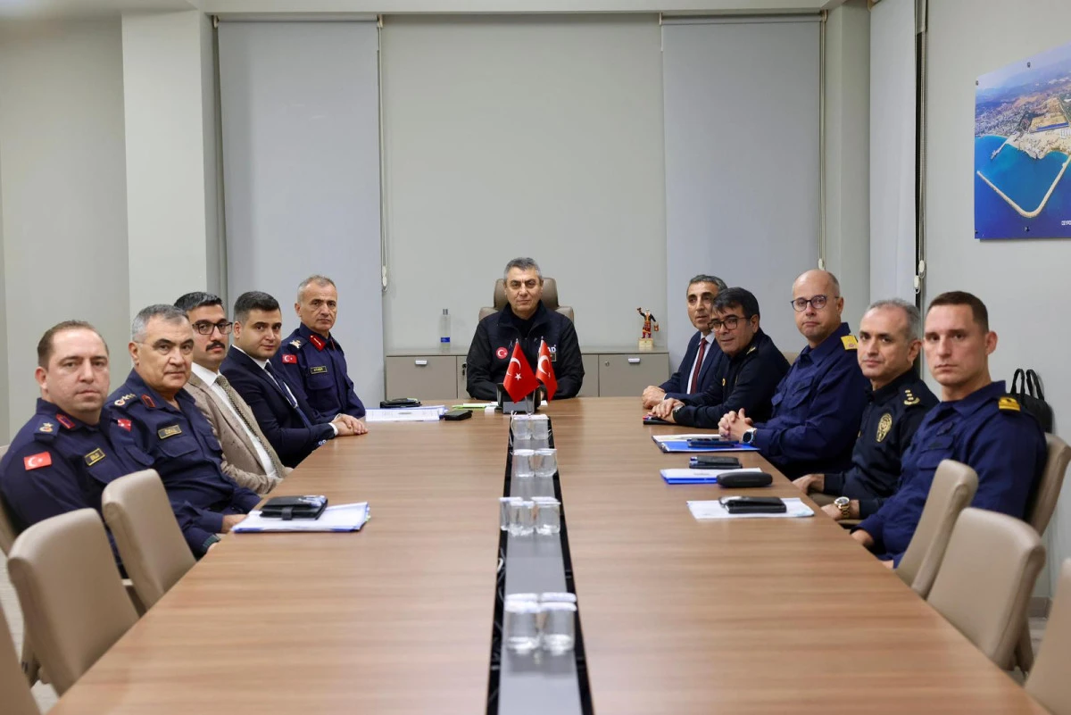 VALİ ATİLLA TOROS BAŞKANLIĞINDA ASAYİŞ VE GÜVENLİK TOPLANTISI YAPILDI