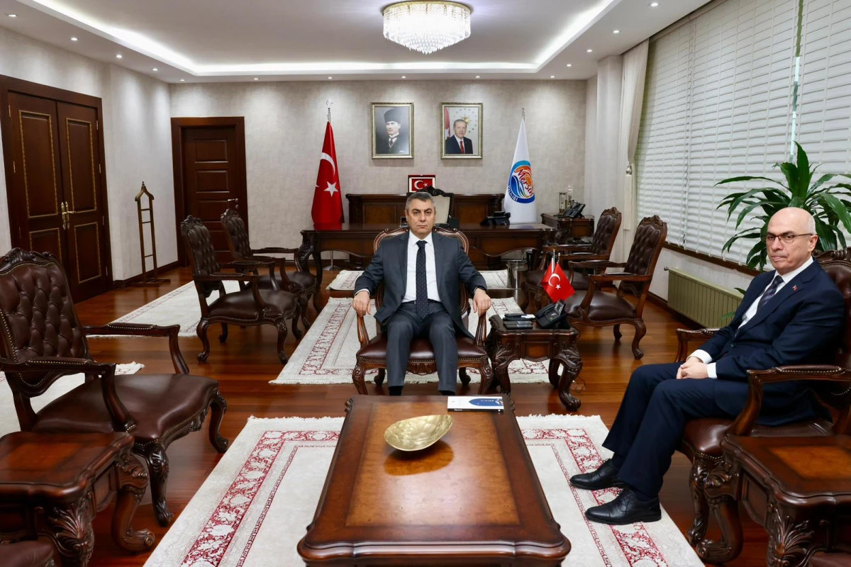 VALİ ATİLLA TOROS BİR DİZİ ZİYARET VE TOPLANTI GER&Ccedil;EKLEŞTİRDİ