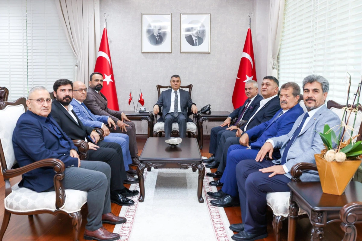 VALİ ATİLLA TOROS, SİLİFKE VE TARSUS TSO HEYETLERİNİ KABUL ETTİ