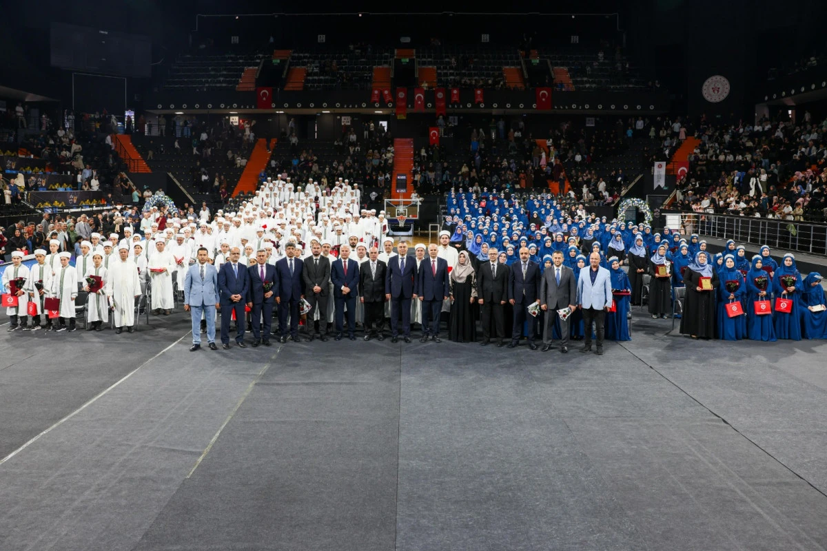 VALİ ATİLLA TOROS&rsquo;UN YOĞUN G&Uuml;NDEMİ: T&Ouml;RENLER, ZİYARETLER VE KOORDİNASYON TOPLANTILARI BİR ARADA