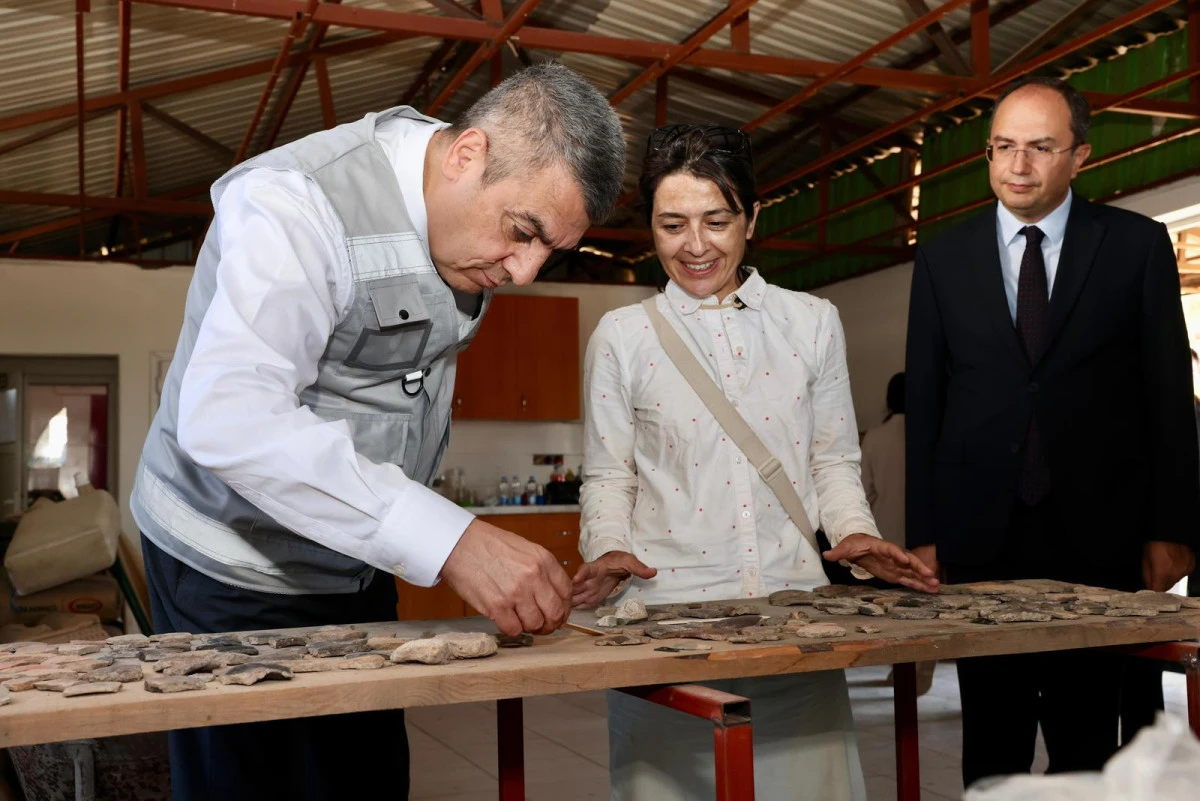 VALİ TOROS YUMUKTEPE’DE
