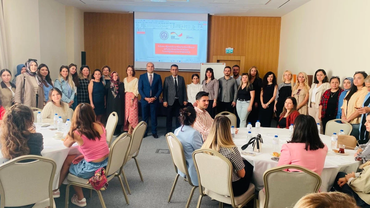 YABANCI ÖĞRENCİLERE YÖNELİK OKUL ÖNCESİ ÇALIŞMA BECERİLERİ SEMİNERİ DÜZENLENDİ