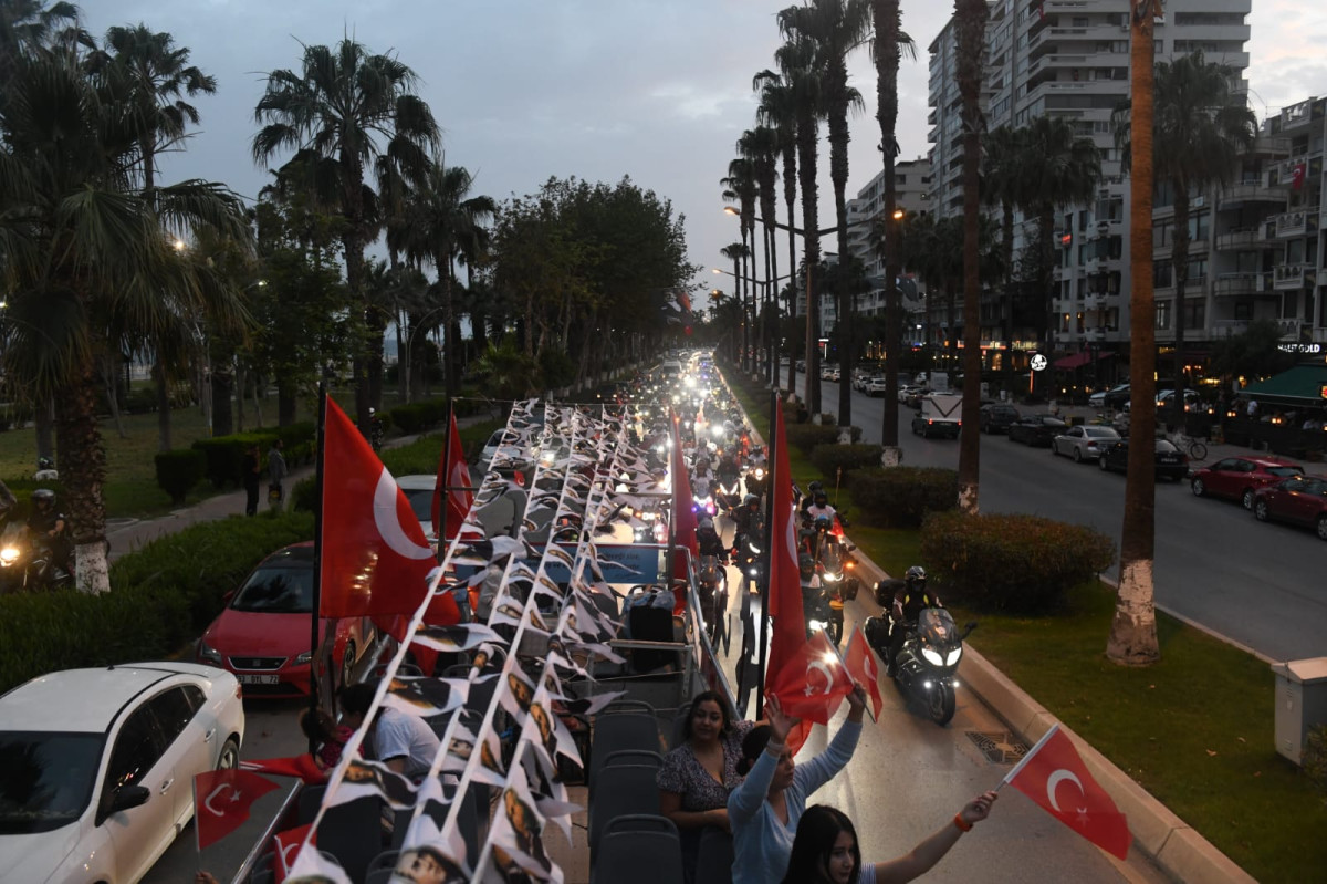 YENİŞEHİR BELEDİYESİ 19 MAYIS’TA ŞEHİR KORTEJİ DÜZENLEDİ