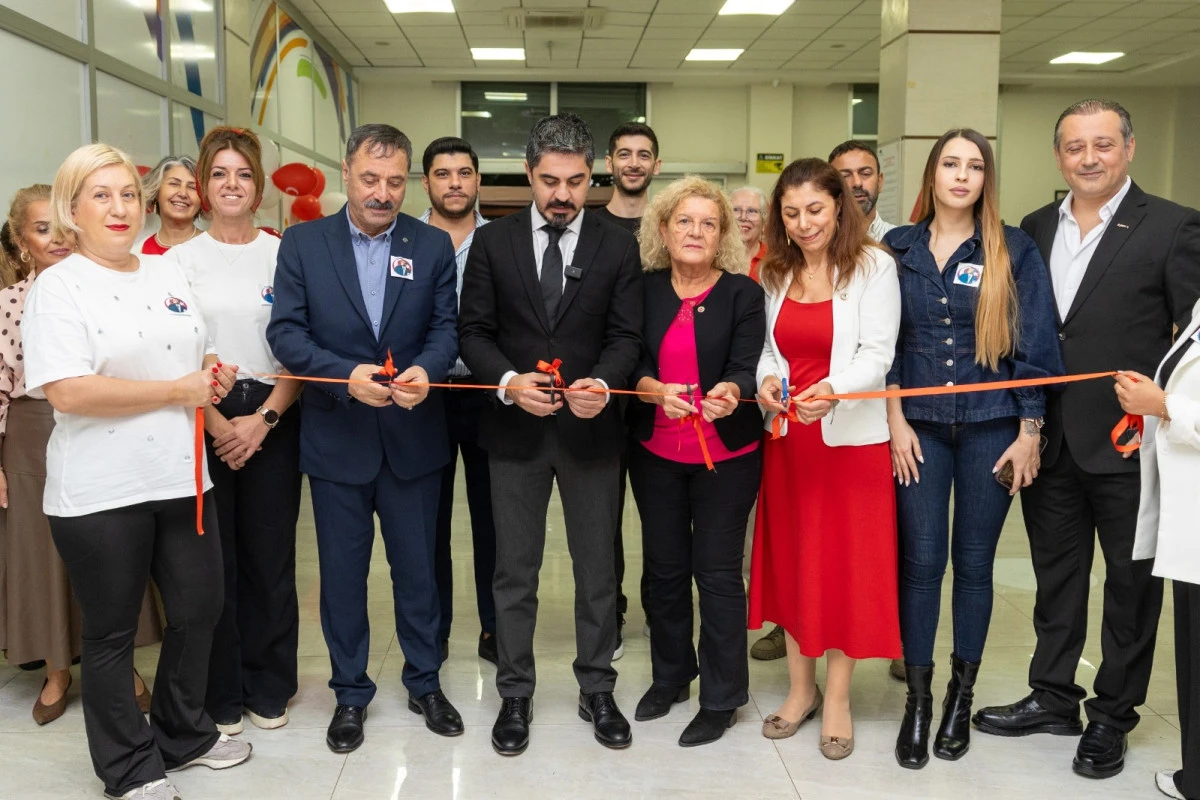 YENİŞEHİR&rsquo;DE CUMHURİYET COŞKUSU VE SANAT BİR ARADA
